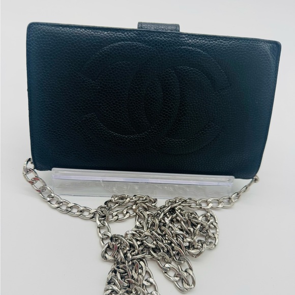 Chanel 🖤 Black Wallet on Chain - Picture 1 of 9